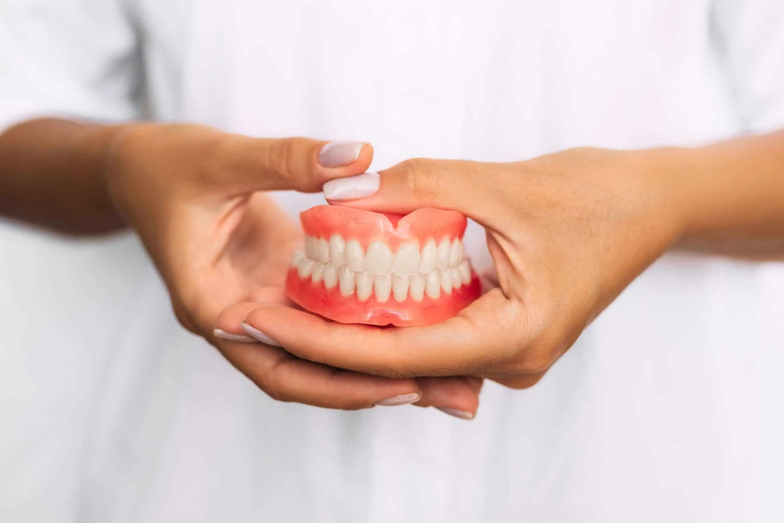 što je zubna proteza?